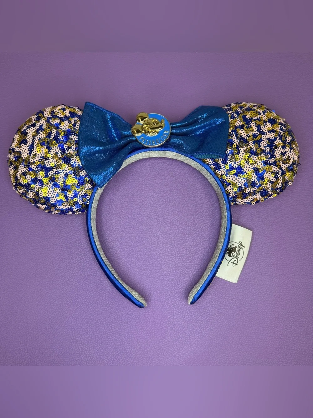 Disney Parks Annual Passholder Exclusive Minnie Mouse Ear Headband